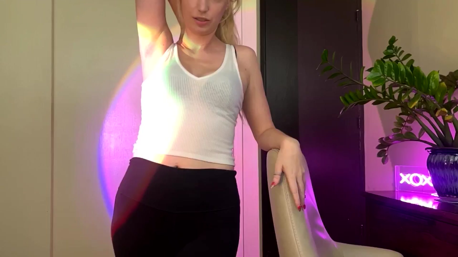 Gallery image thumbnail from JaneAllDay's myfreecams stream on, 05/28/2024, 05:27 image 3 of 20