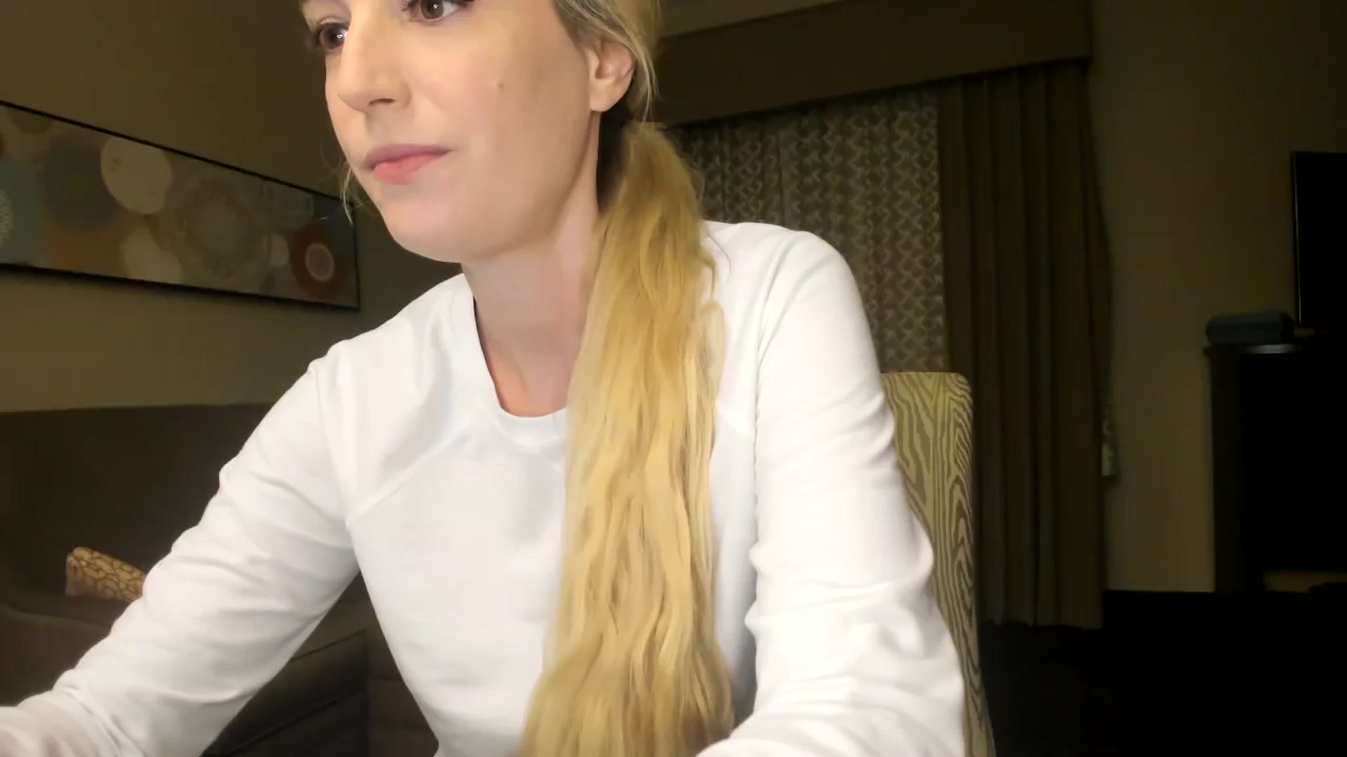Gallery image thumbnail from JaneAllDay's myfreecams stream on, 07/08/2024, 04:15 image 1 of 20