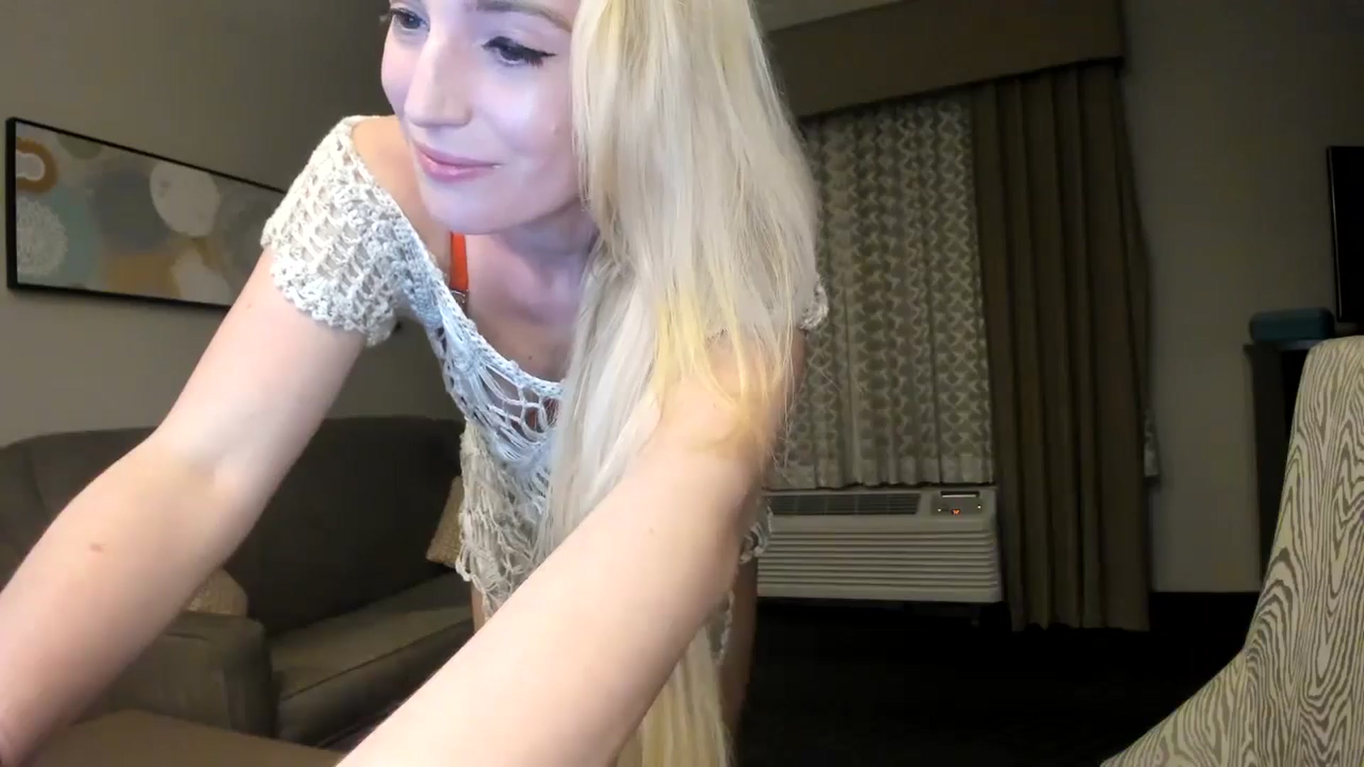 Gallery image thumbnail from JaneAllDay's myfreecams stream on, 07/13/2024, 06:52 image 10 of 20