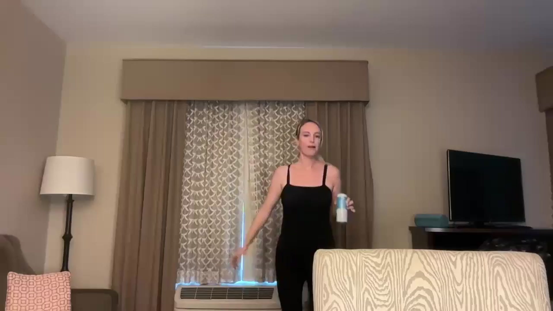 Gallery image thumbnail from JaneAllDay's myfreecams stream on, 07/16/2024, 02:50 image 1 of 20