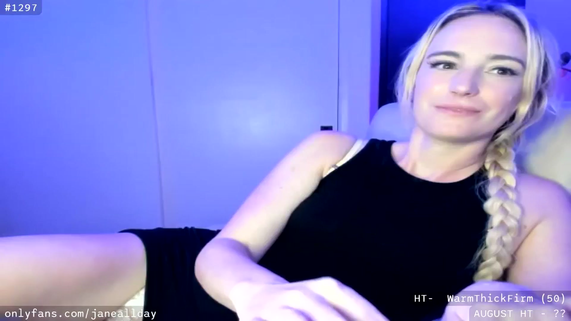 Gallery image thumbnail from JaneAllDay's myfreecams stream on, 08/12/2024, 06:07 image 19 of 20