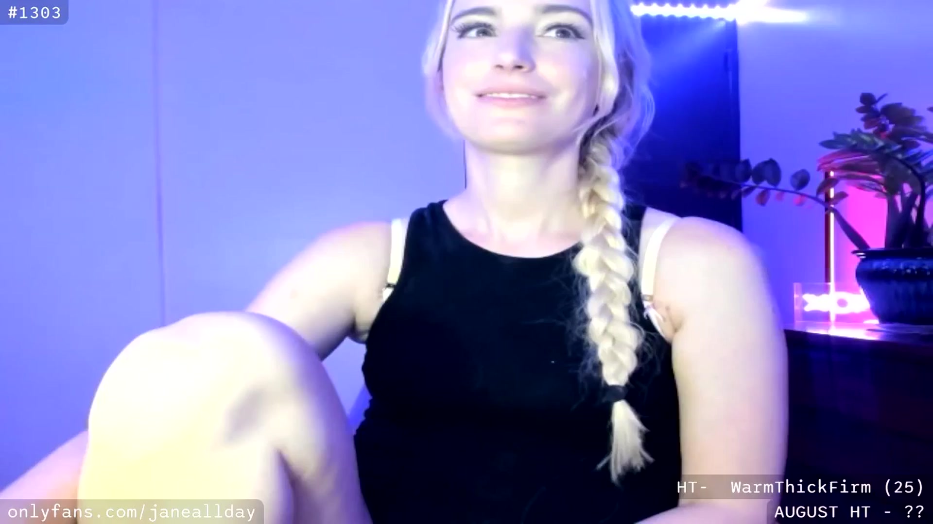 Gallery image thumbnail from JaneAllDay's myfreecams stream on, 08/12/2024, 06:07 image 9 of 20