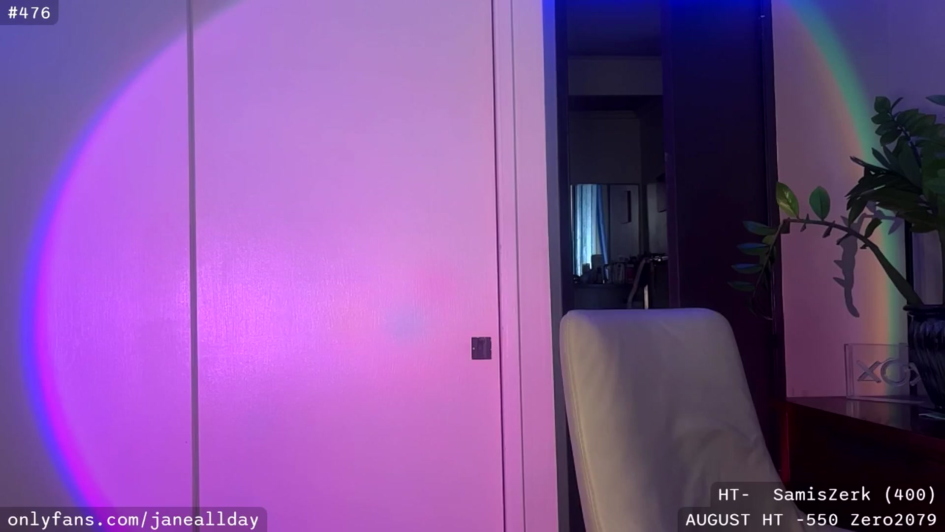 Gallery image thumbnail from JaneAllDay's myfreecams stream on, 08/31/2024, 04:49 image 4 of 20
