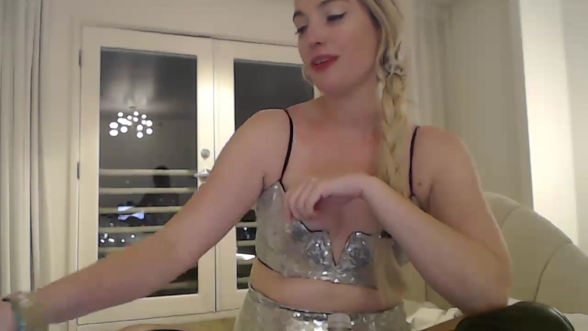 Gallery image thumbnail from JaneAllDay's myfreecams stream on, 01/23/2025, 04:31 image 11 of 20