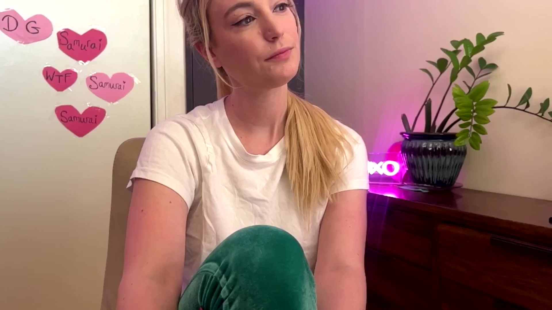 Gallery image thumbnail from JaneAllDay's myfreecams stream on, 02/06/2025, 03:57 image 10 of 20