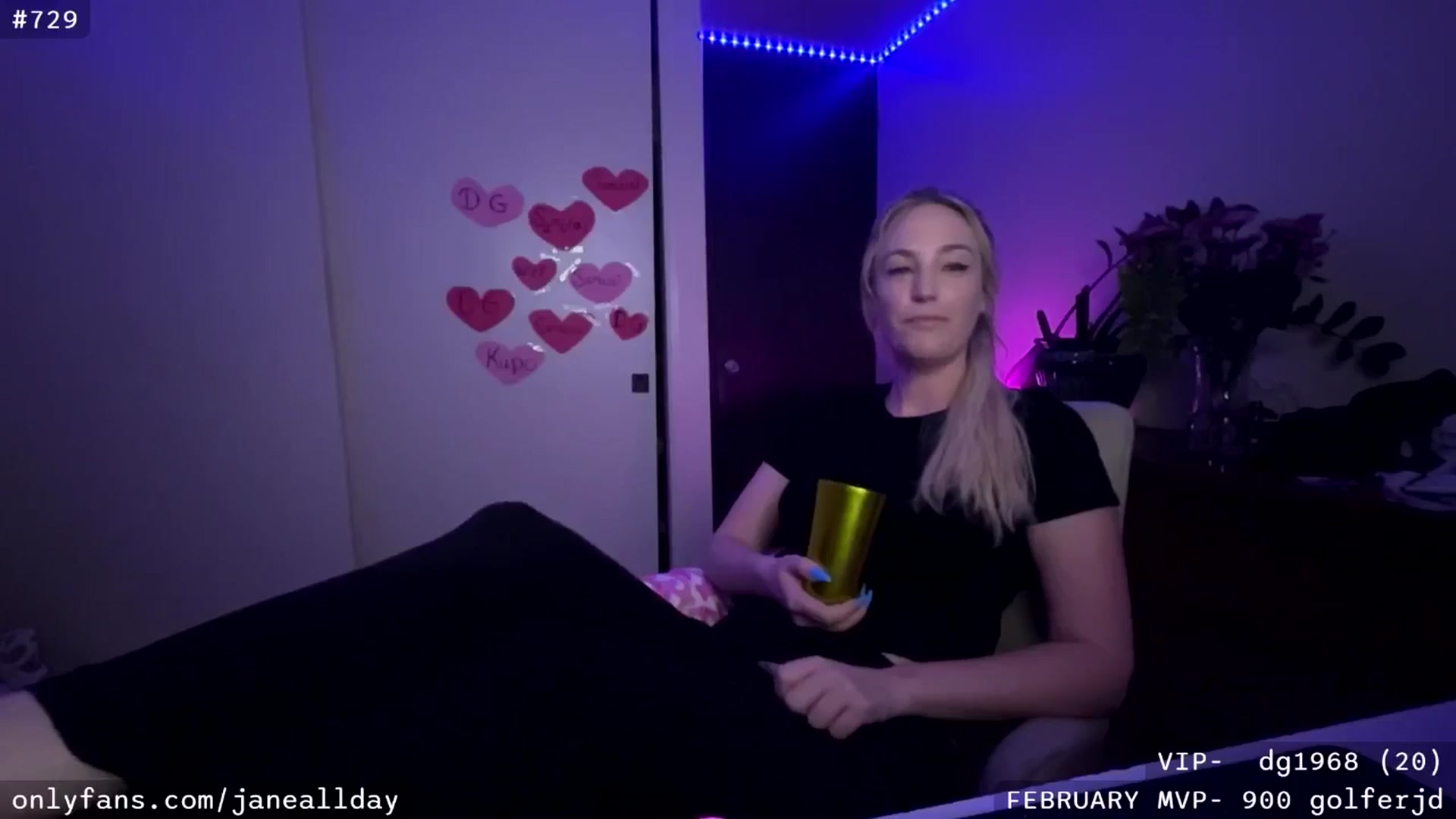 Gallery image thumbnail from JaneAllDay's myfreecams stream on, 02/20/2025, 05:46 image 2 of 20