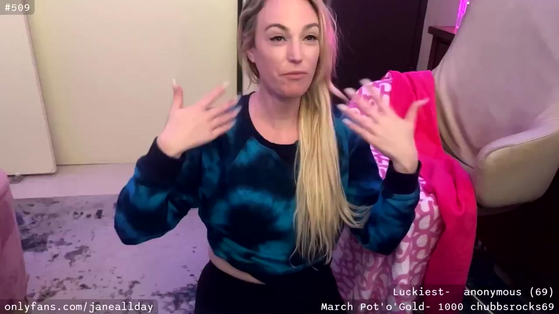 Gallery image thumbnail from JaneAllDay's myfreecams stream on, 03/23/2025, 04:38 image 11 of 20