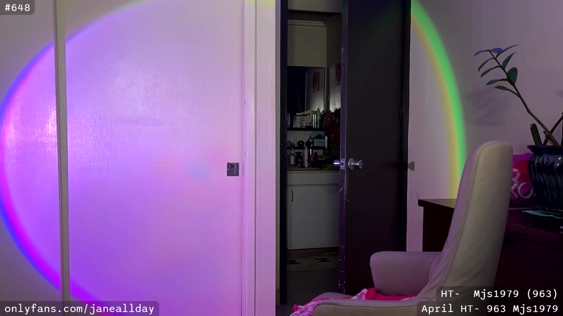 Gallery image thumbnail from JaneAllDay's myfreecams stream on, 04/04/2025, 05:31 image 13 of 20