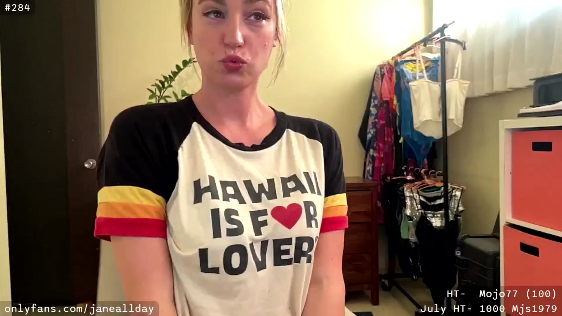 Gallery image thumbnail from JaneAllDay's myfreecams stream on, 07/15/2025, 06:29 image 6 of 20