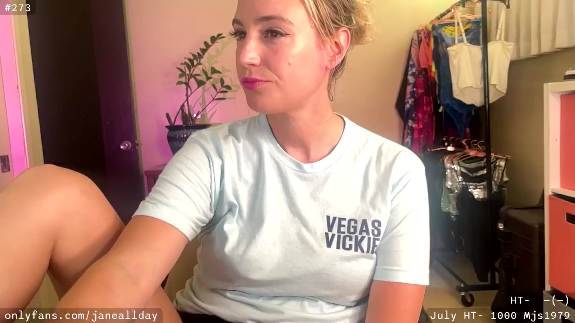 Gallery image thumbnail from JaneAllDay's myfreecams stream on, 07/16/2025, 04:04 image 1 of 20