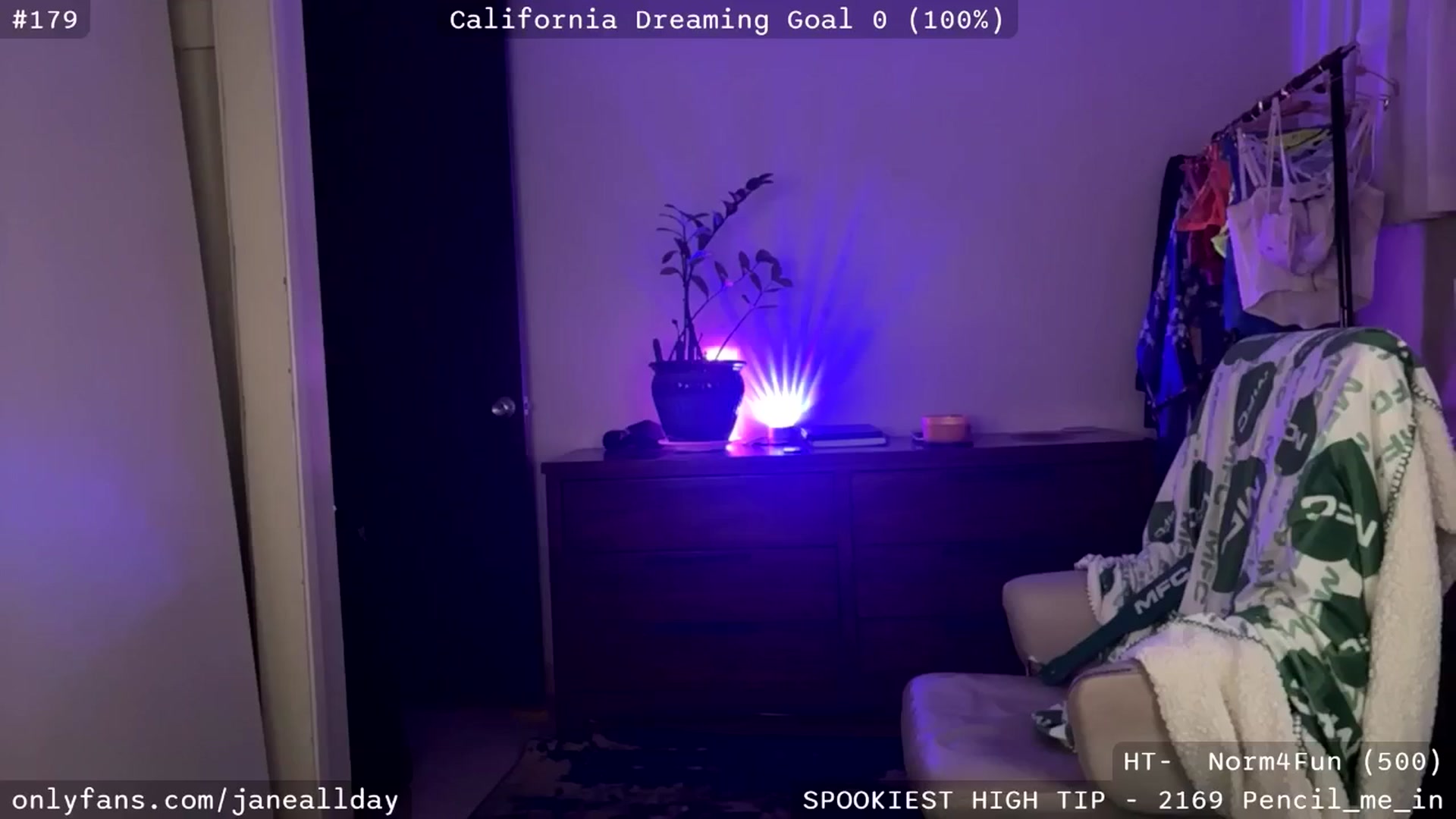 Gallery image thumbnail from JaneAllDay's myfreecams stream on, 10/14/2025, 05:42 image 15 of 20