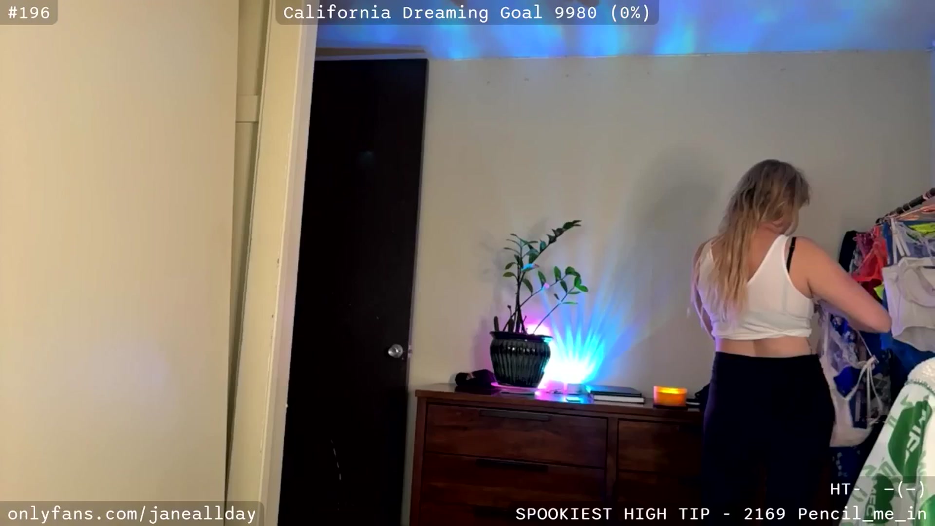 Gallery image thumbnail from JaneAllDay's myfreecams stream on, 10/15/2025, 04:26 image 12 of 20