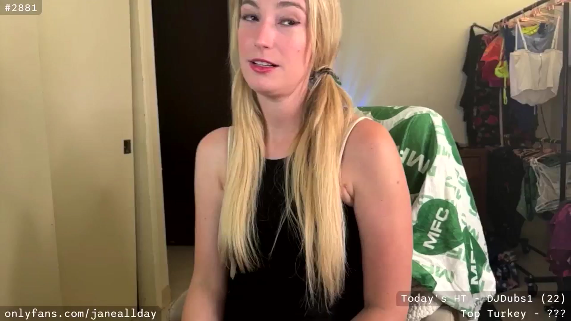Gallery image thumbnail from JaneAllDay's myfreecams stream on, 11/03/2025, 06:23 image 2 of 20