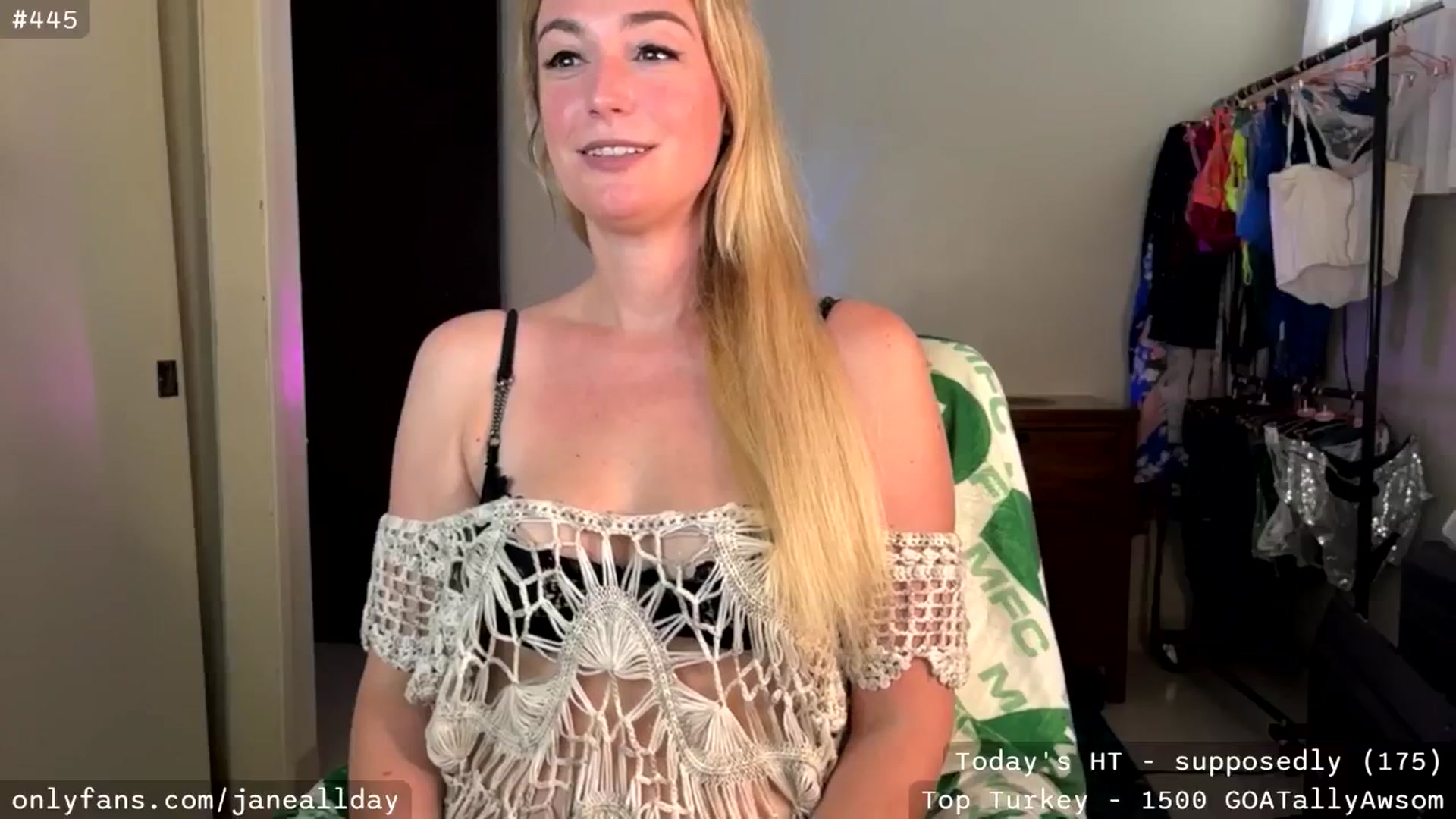 Gallery image thumbnail from JaneAllDay's myfreecams stream on, 11/22/2025, 03:58 image 16 of 20