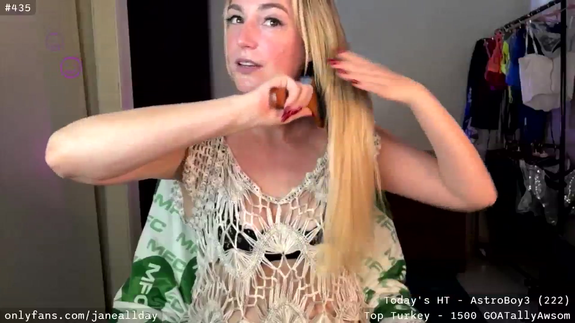 Gallery image thumbnail from JaneAllDay's myfreecams stream on, 11/22/2025, 03:58 image 20 of 20
