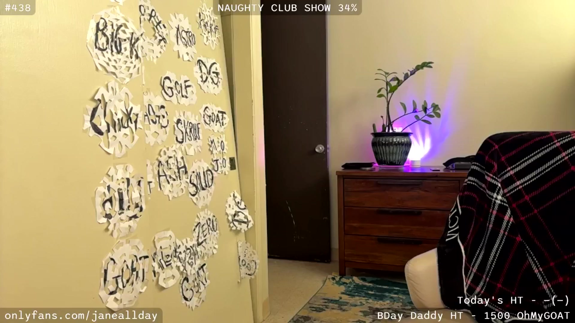 Gallery image thumbnail from JaneAllDay's myfreecams stream on, 01/08/2026, 05:04 image 1 of 20