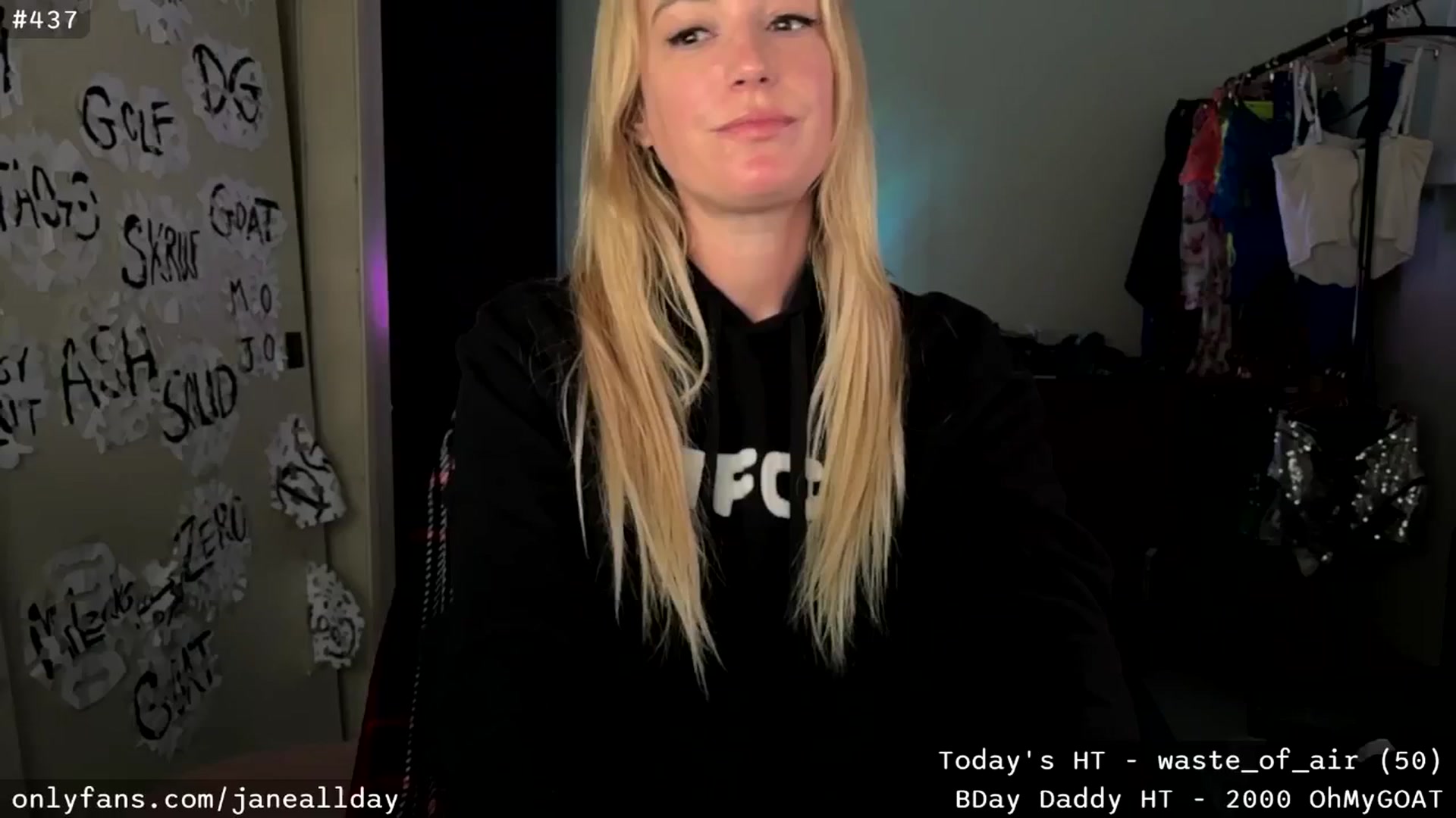 Gallery image thumbnail from JaneAllDay's myfreecams stream on, 01/17/2026, 07:11 image 5 of 20