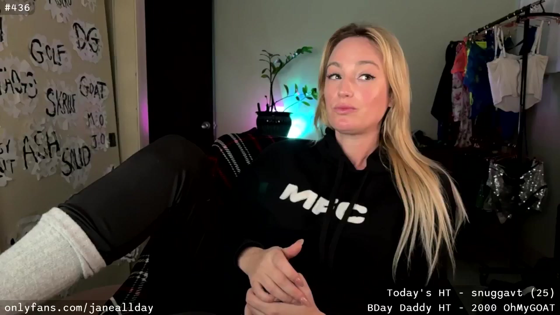 Gallery image thumbnail from JaneAllDay's myfreecams stream on, 01/17/2026, 07:11 image 3 of 20