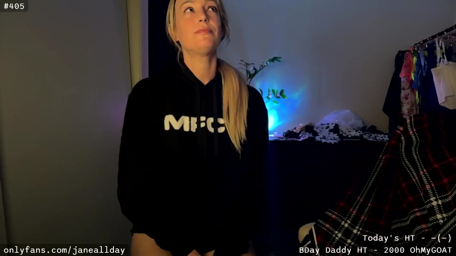 Gallery image thumbnail from JaneAllDay's myfreecams stream on, 01/18/2026, 06:52 image 6 of 20