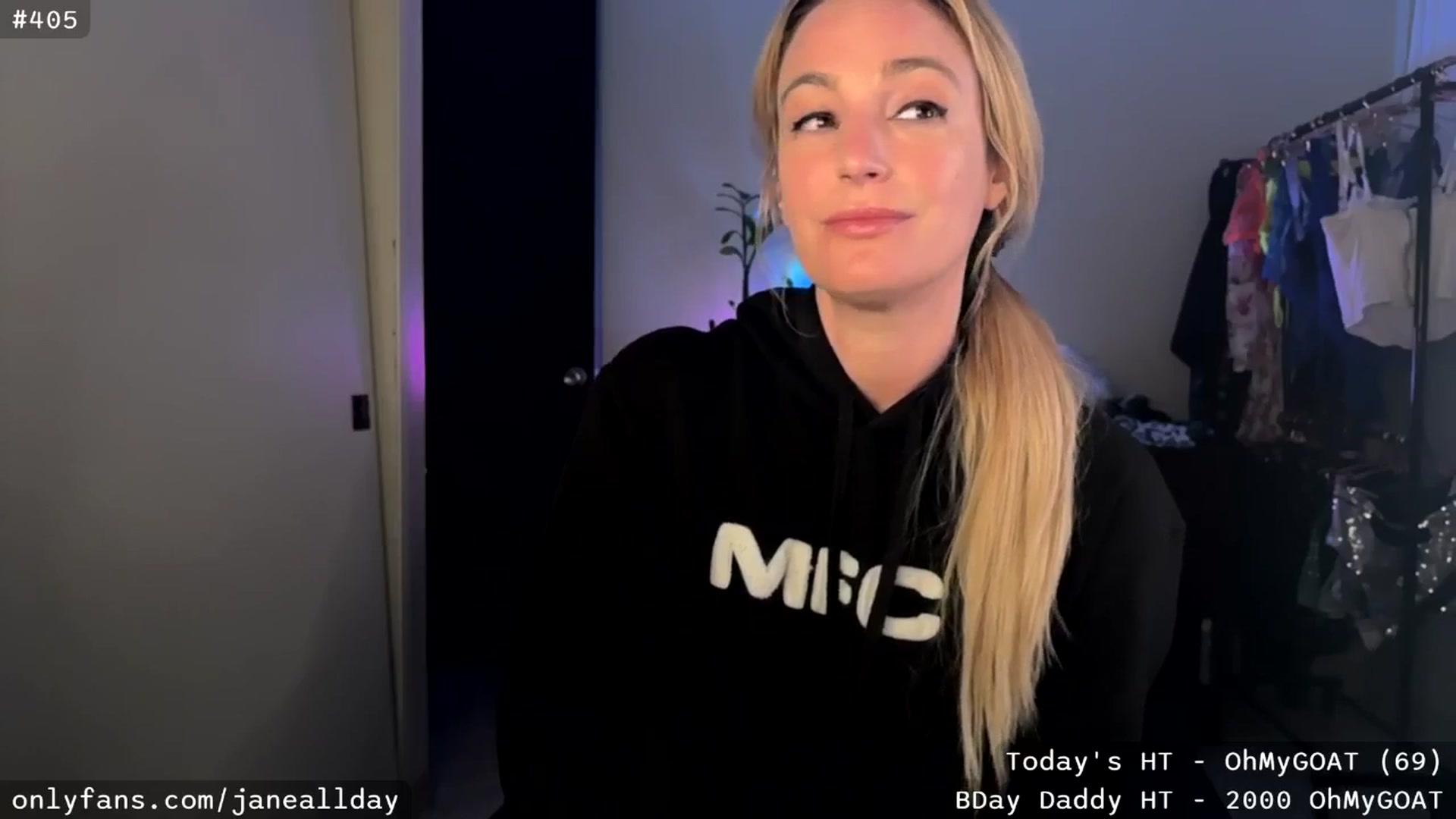 Gallery image thumbnail from JaneAllDay's myfreecams stream on, 01/18/2026, 06:52 image 10 of 20