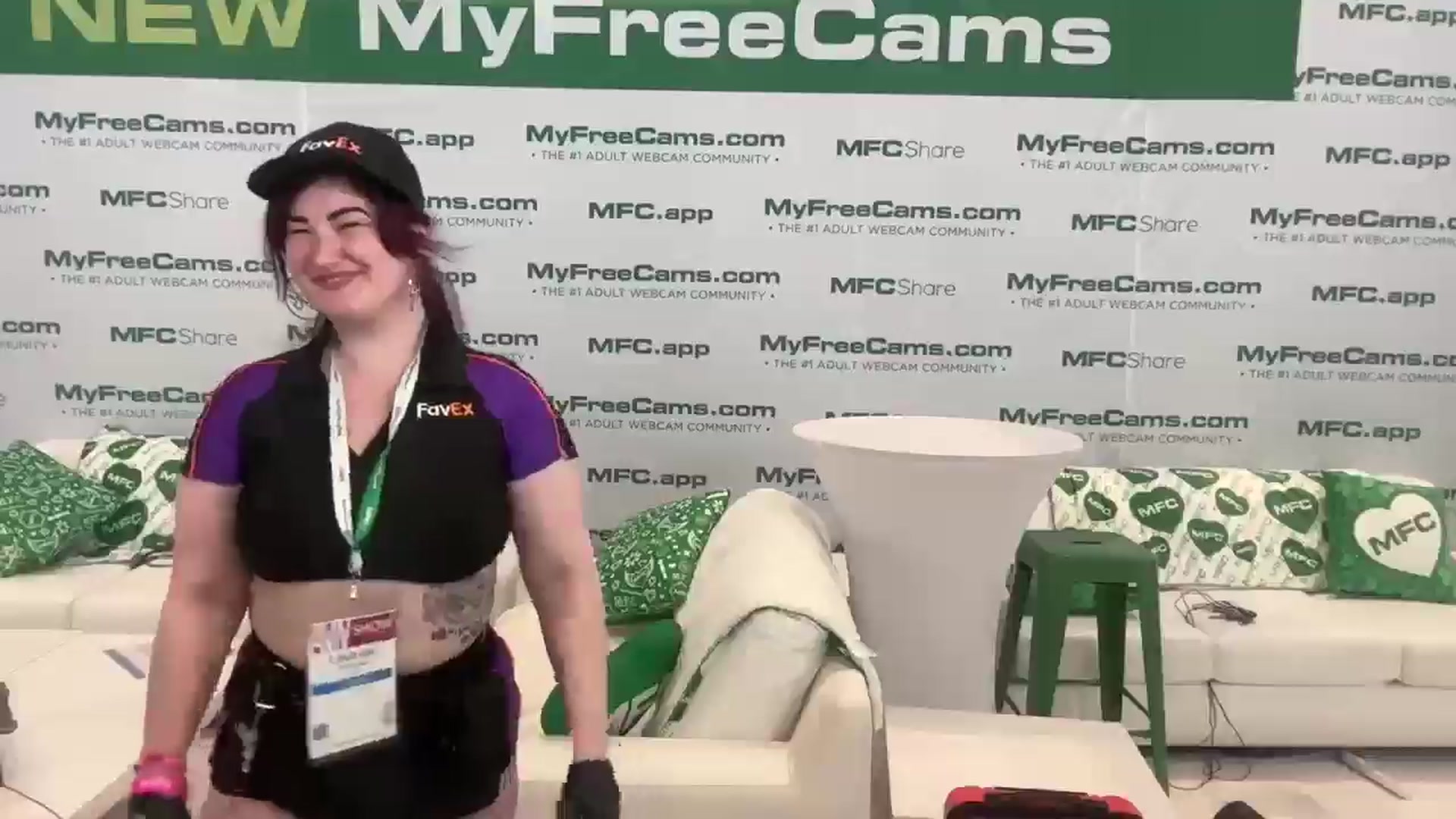 Gallery image thumbnail from JaneAllDay's myfreecams stream on, 01/22/2026, 24:58 image 4 of 20