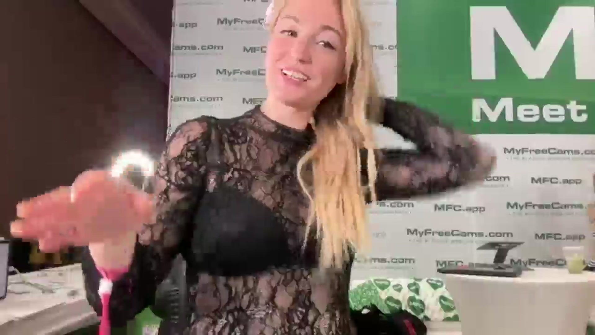 Gallery image thumbnail from JaneAllDay's myfreecams stream on, 01/23/2026, 23:40 image 15 of 20