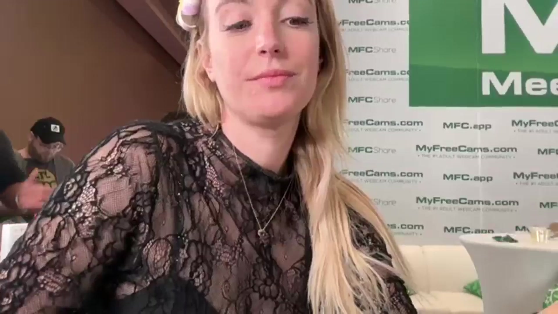Gallery image thumbnail from JaneAllDay's myfreecams stream on, 01/24/2026, 03:08 image 19 of 20