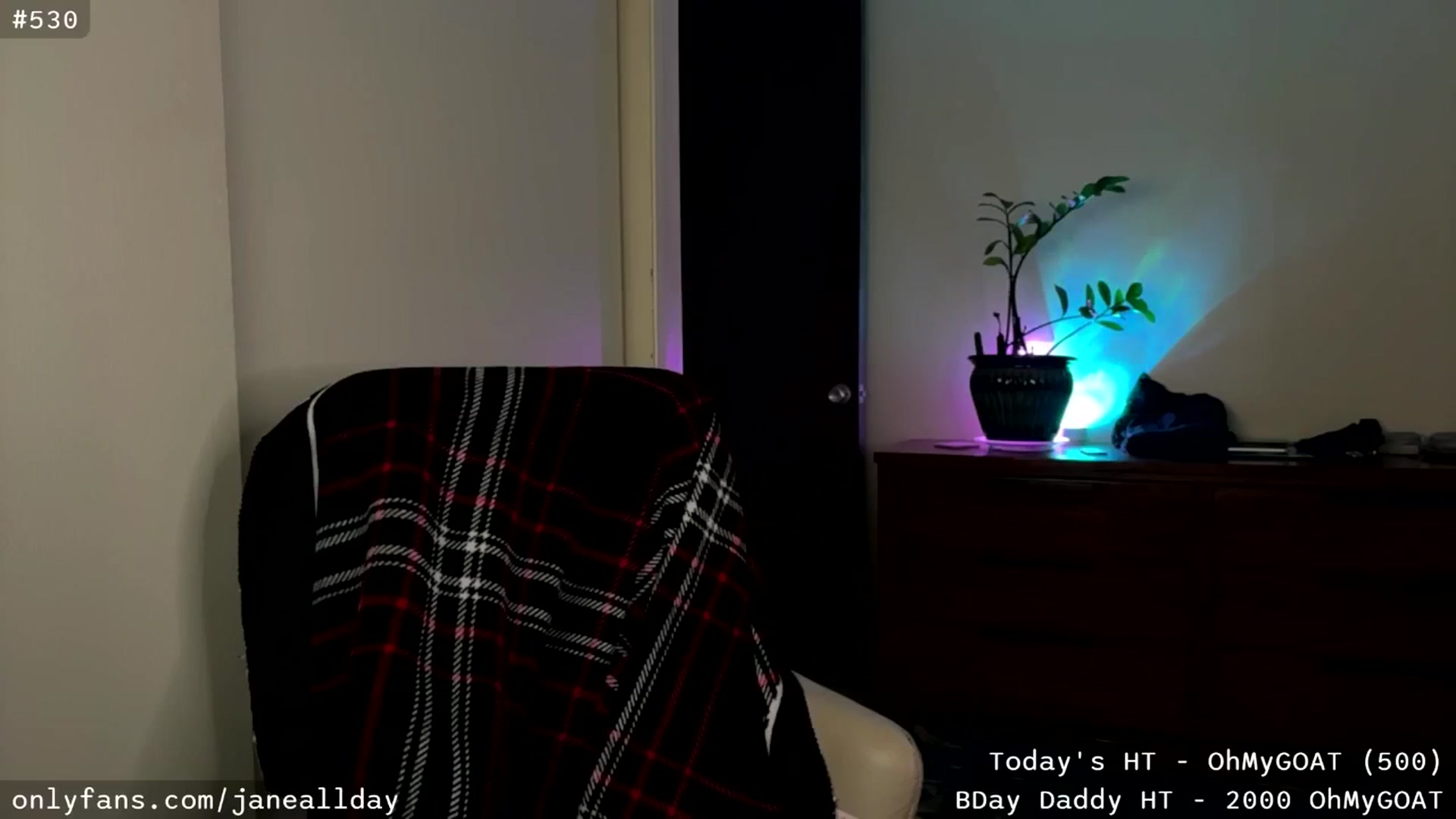 Gallery image thumbnail from JaneAllDay's myfreecams stream on, 01/26/2026, 07:32 image 15 of 20