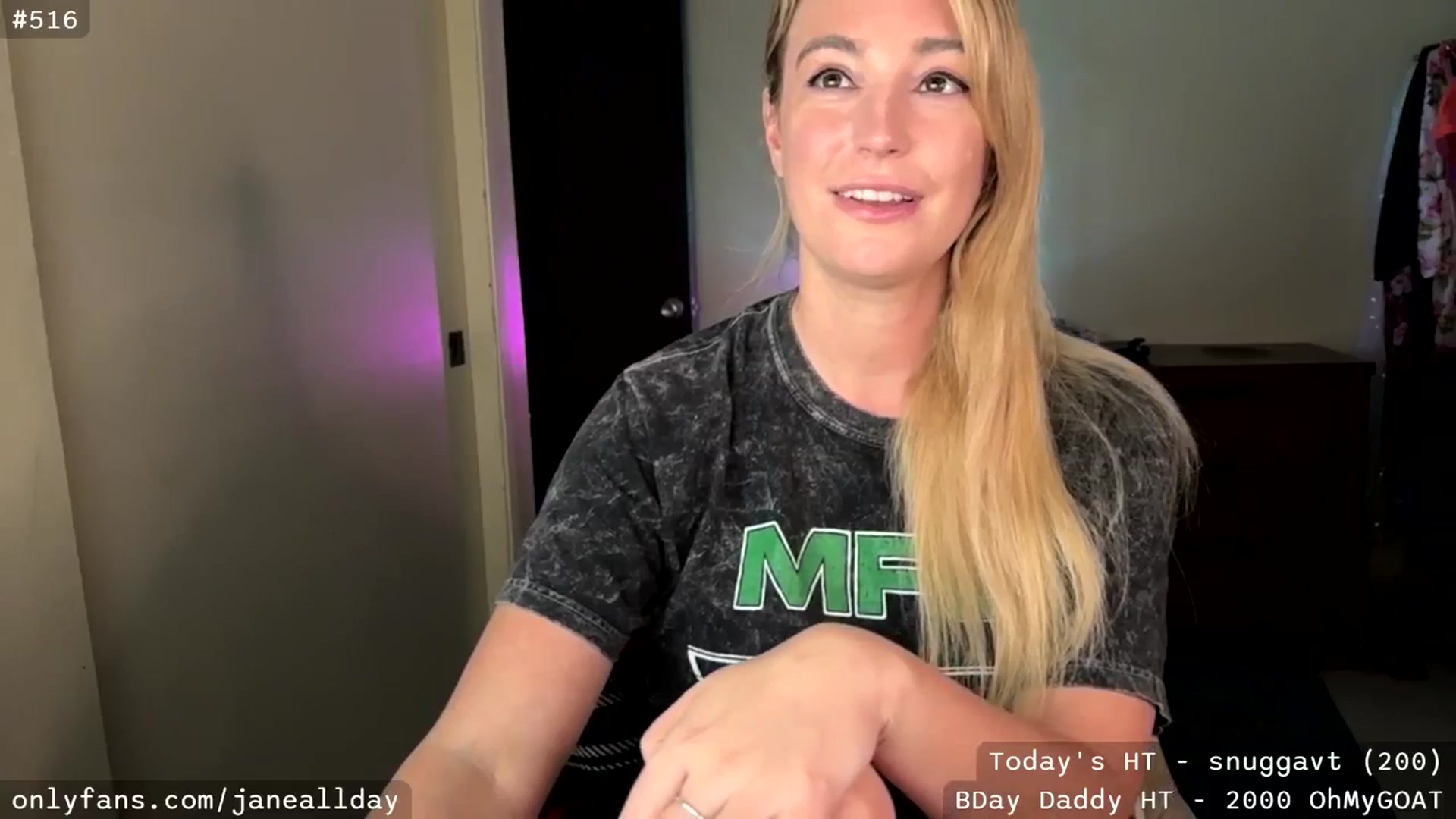 Gallery image thumbnail from JaneAllDay's myfreecams stream on, 01/29/2026, 07:35 image 4 of 20