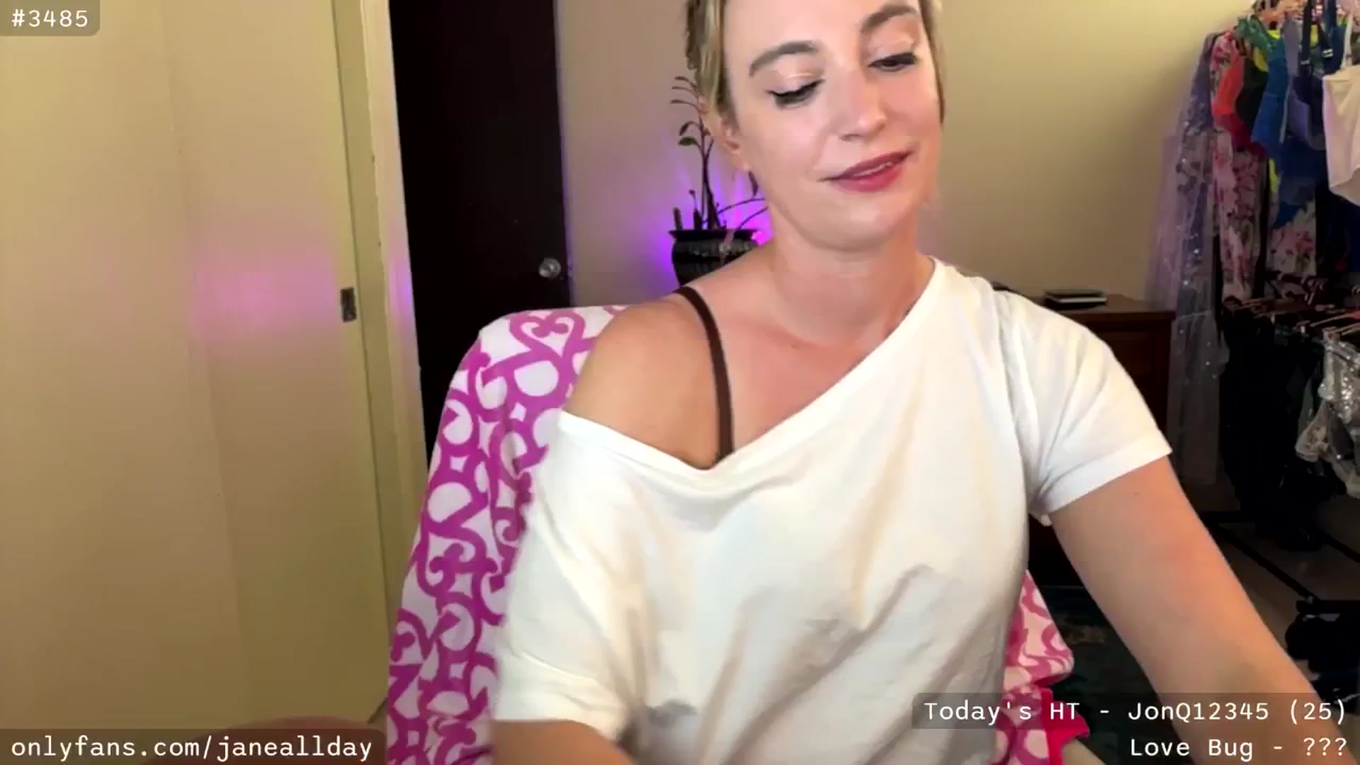 Gallery image thumbnail from JaneAllDay's myfreecams stream on, 02/04/2026, 04:40 image 2 of 20
