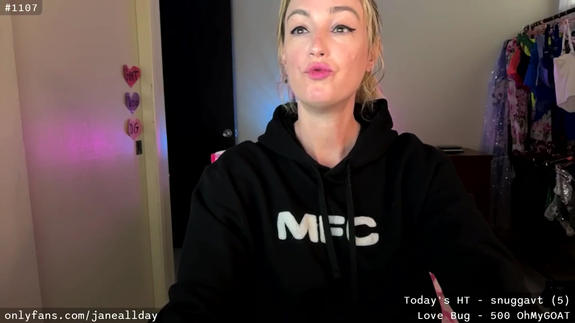 Gallery image thumbnail from JaneAllDay's myfreecams stream on, 02/05/2026, 04:21 image 15 of 20