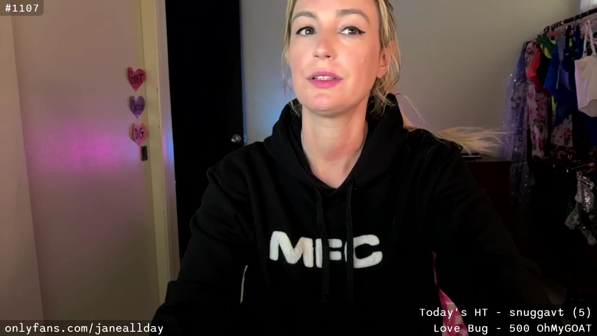 Gallery image thumbnail from JaneAllDay's myfreecams stream on, 02/05/2026, 04:21 image 18 of 20