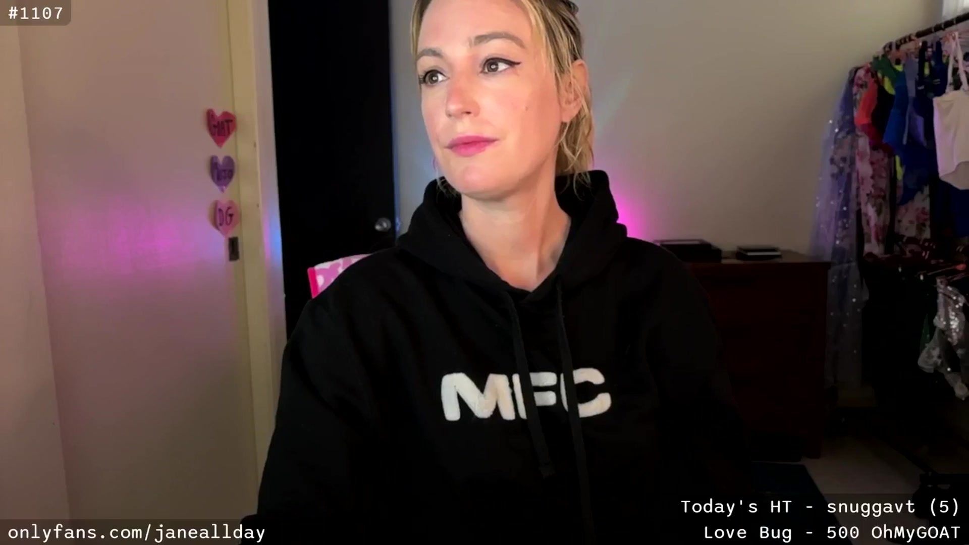 Gallery image thumbnail from JaneAllDay's myfreecams stream on, 02/05/2026, 04:21 image 14 of 20