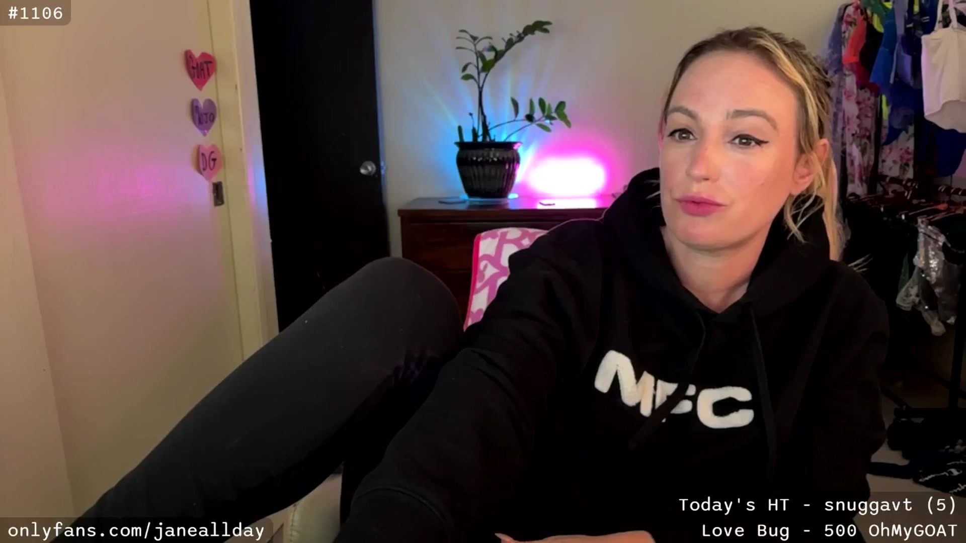 Gallery image thumbnail from JaneAllDay's myfreecams stream on, 02/05/2026, 04:21 image 6 of 20