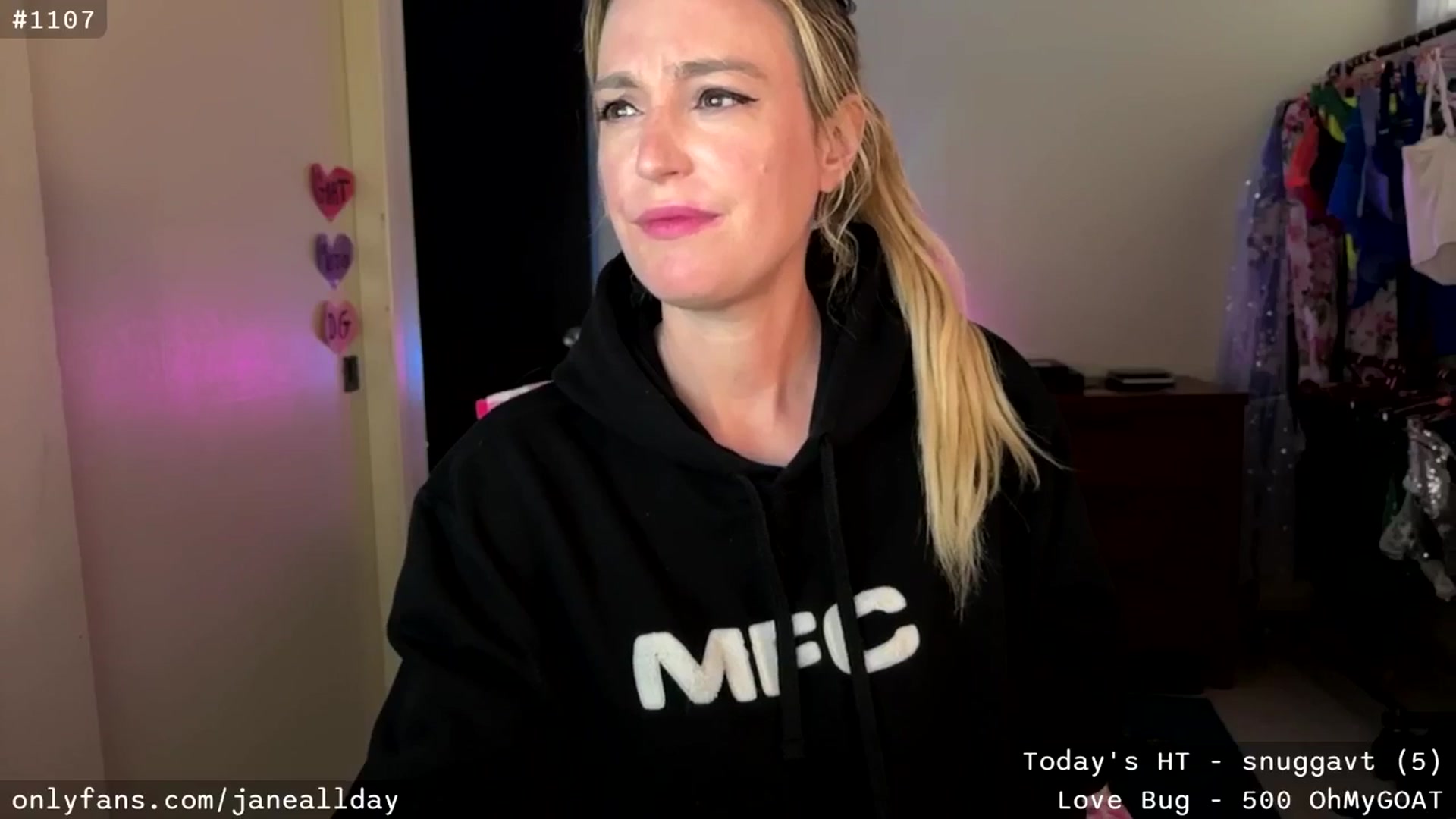 Gallery image thumbnail from JaneAllDay's myfreecams stream on, 02/05/2026, 04:21 image 16 of 20