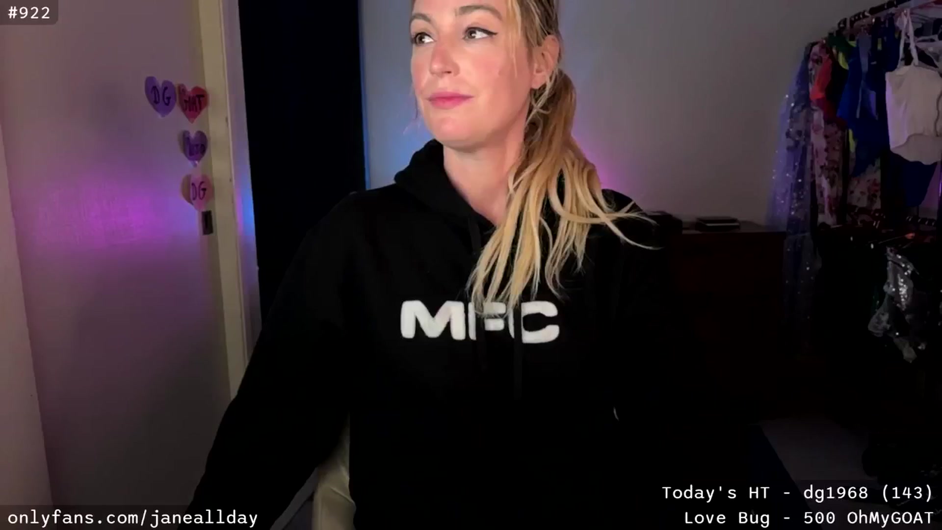Gallery image thumbnail from JaneAllDay's myfreecams stream on, 02/05/2026, 07:51 image 1 of 20