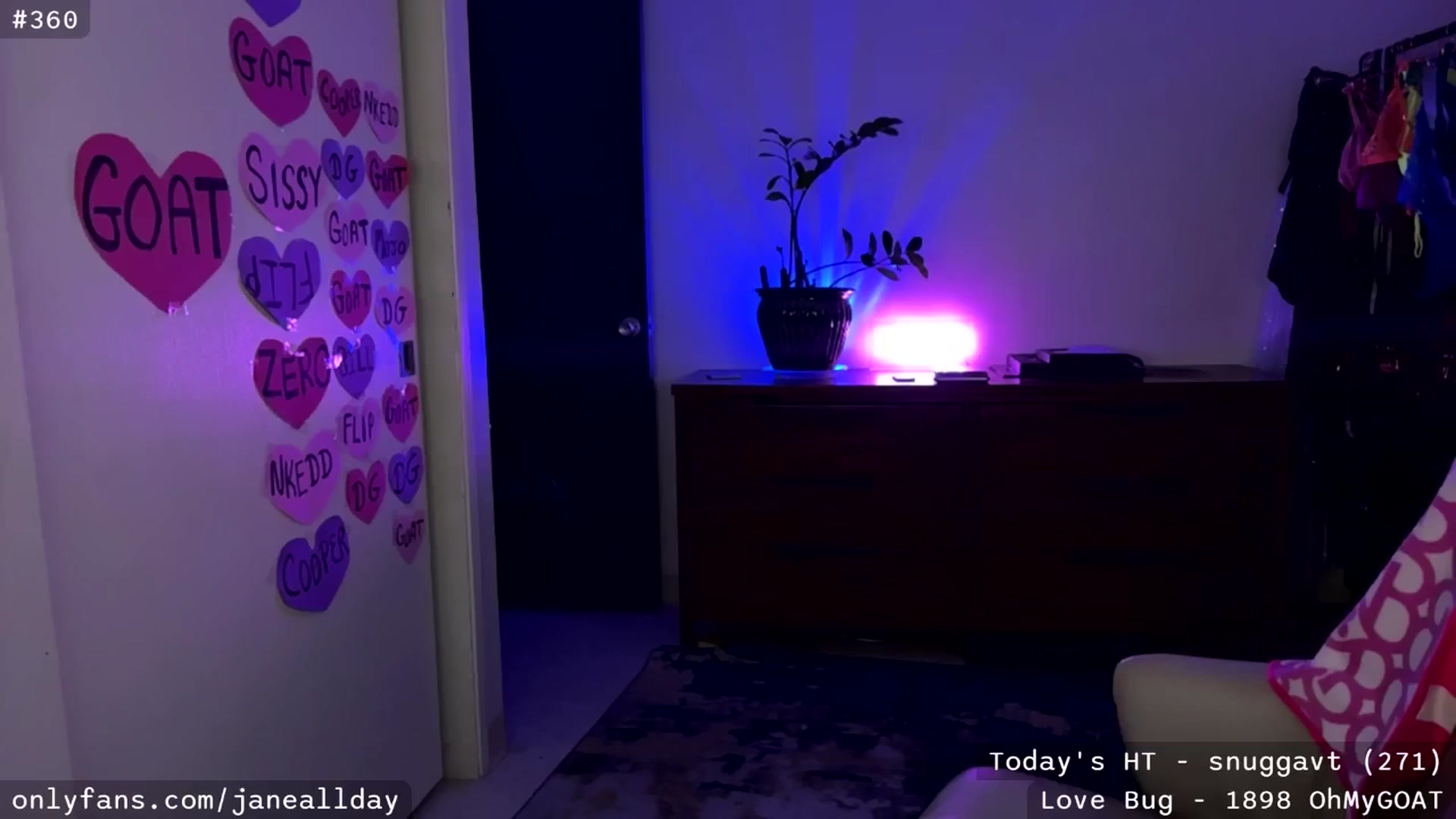 Gallery image thumbnail from JaneAllDay's myfreecams stream on, 02/22/2026, 07:05 image 13 of 20