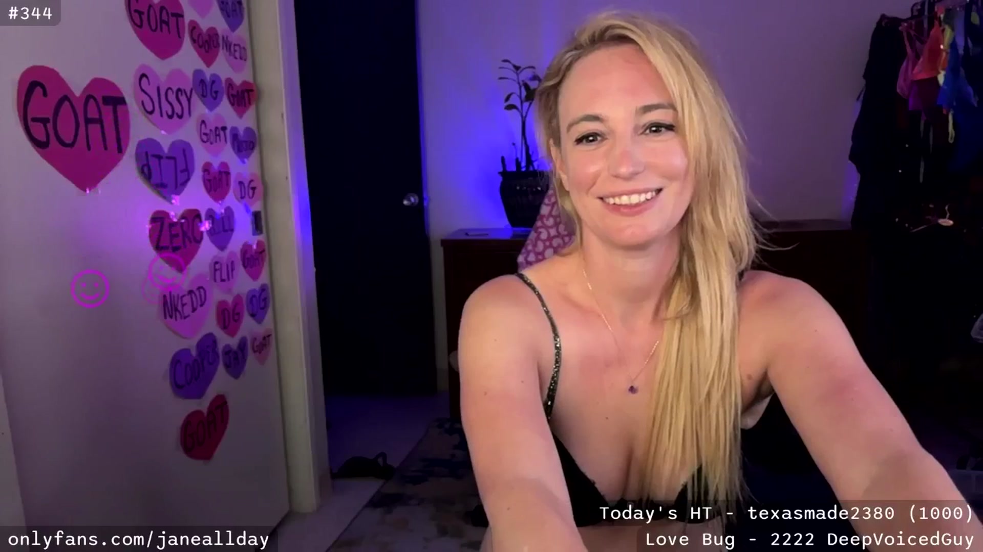 Gallery image thumbnail from JaneAllDay's myfreecams stream on, 02/26/2026, 07:35 image 14 of 20