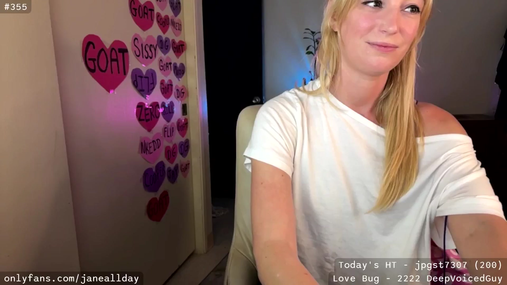 Gallery image thumbnail from JaneAllDay's myfreecams stream on, 02/28/2026, 04:51 image 17 of 20