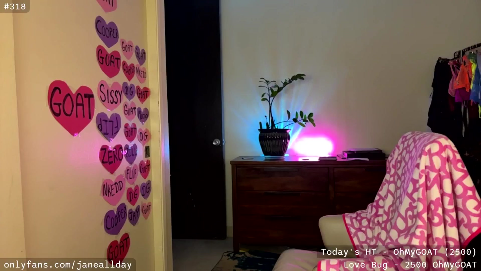 Gallery image thumbnail from JaneAllDay's myfreecams stream on, 03/01/2026, 05:45 image 12 of 20