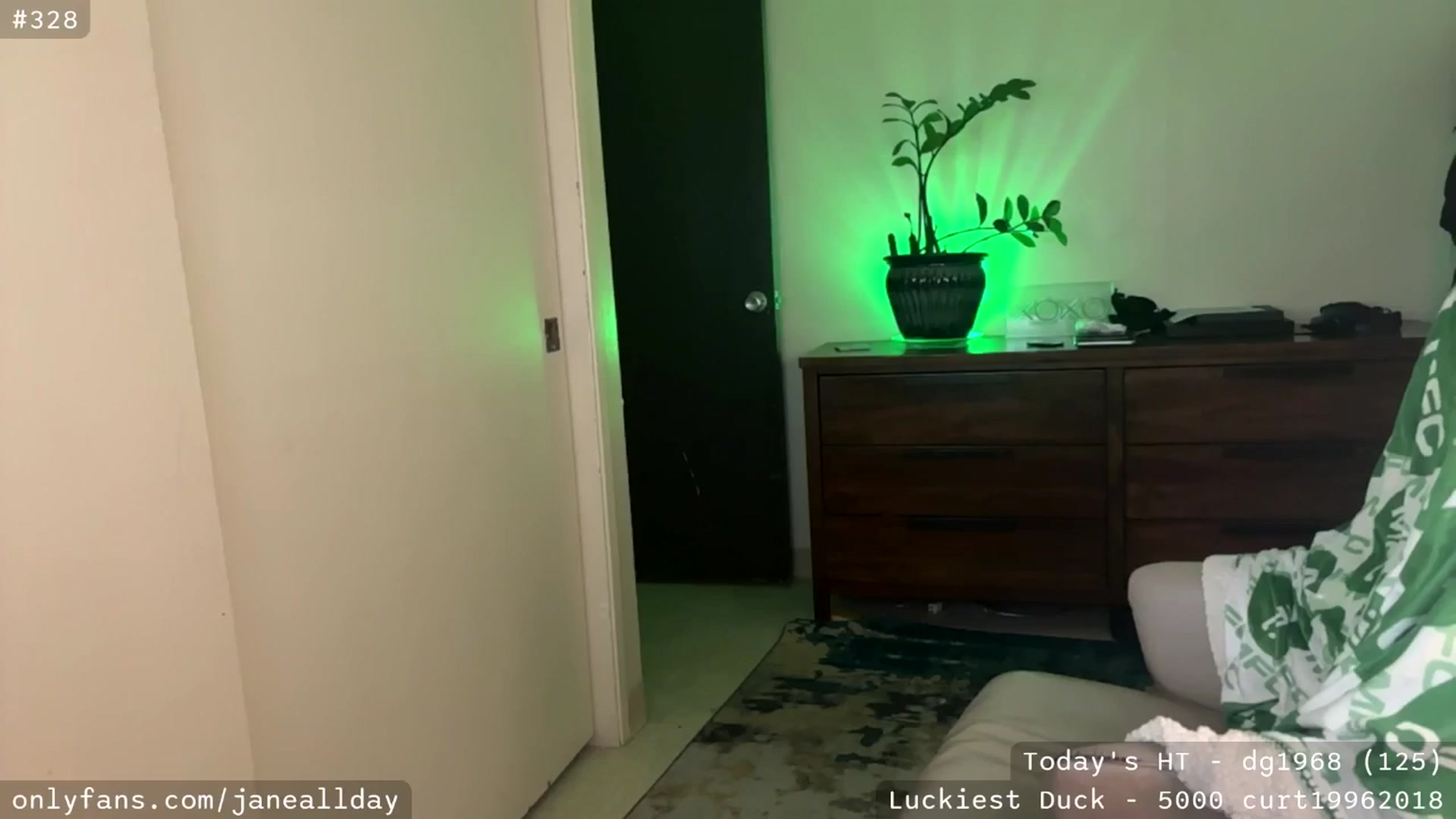 Gallery image thumbnail from JaneAllDay's myfreecams stream on, 03/05/2026, 05:09 image 1 of 20
