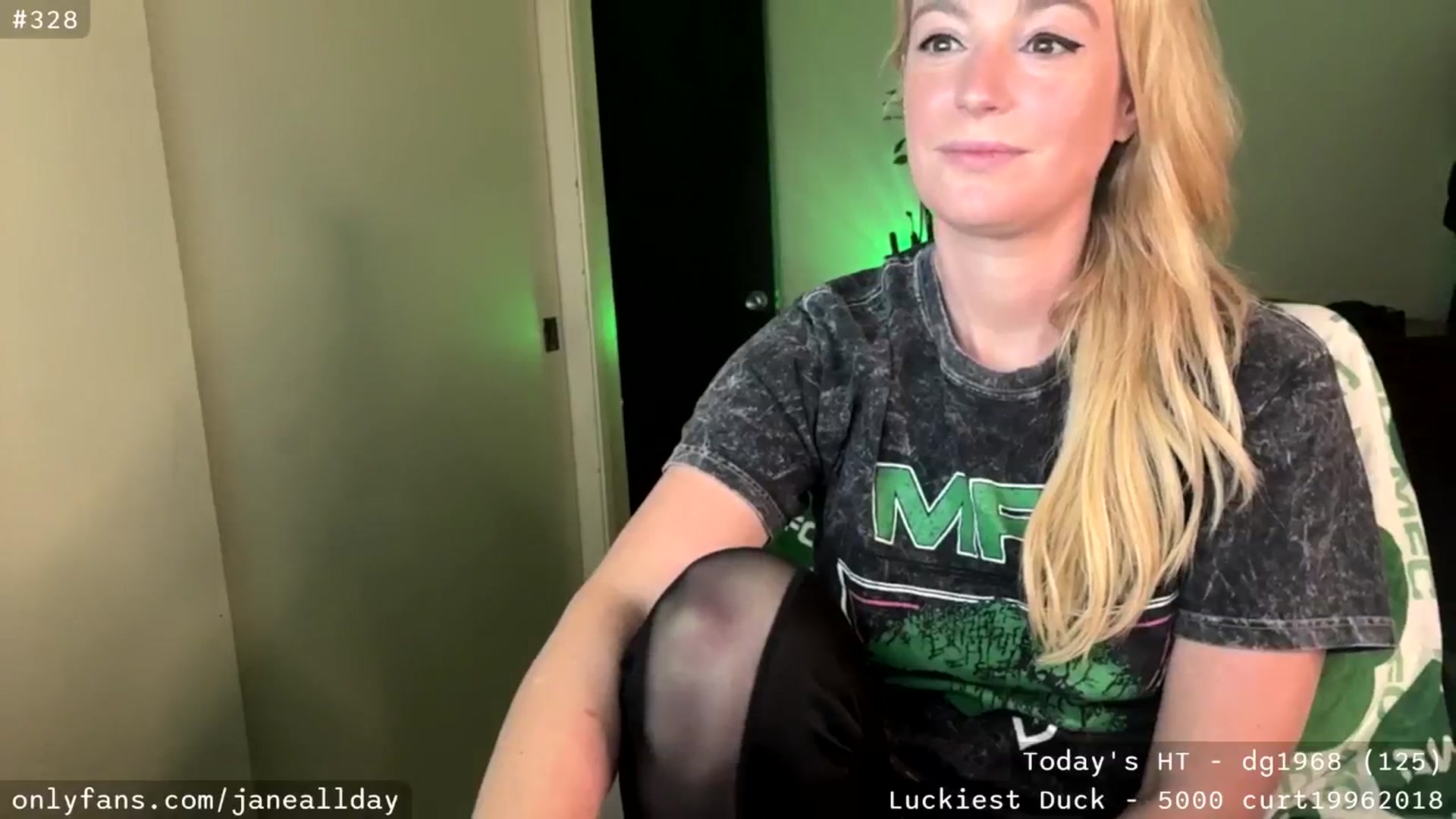 Gallery image thumbnail from JaneAllDay's myfreecams stream on, 03/05/2026, 05:09 image 2 of 20