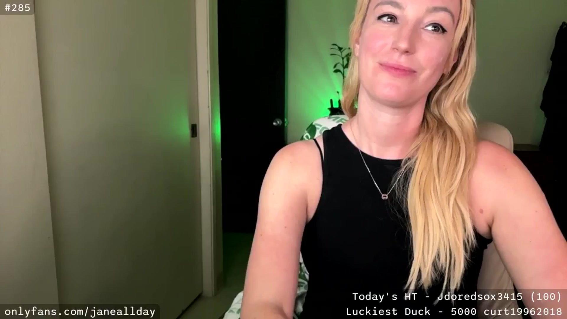 Gallery image thumbnail from JaneAllDay's myfreecams stream on, 03/07/2026, 07:21 image 7 of 20