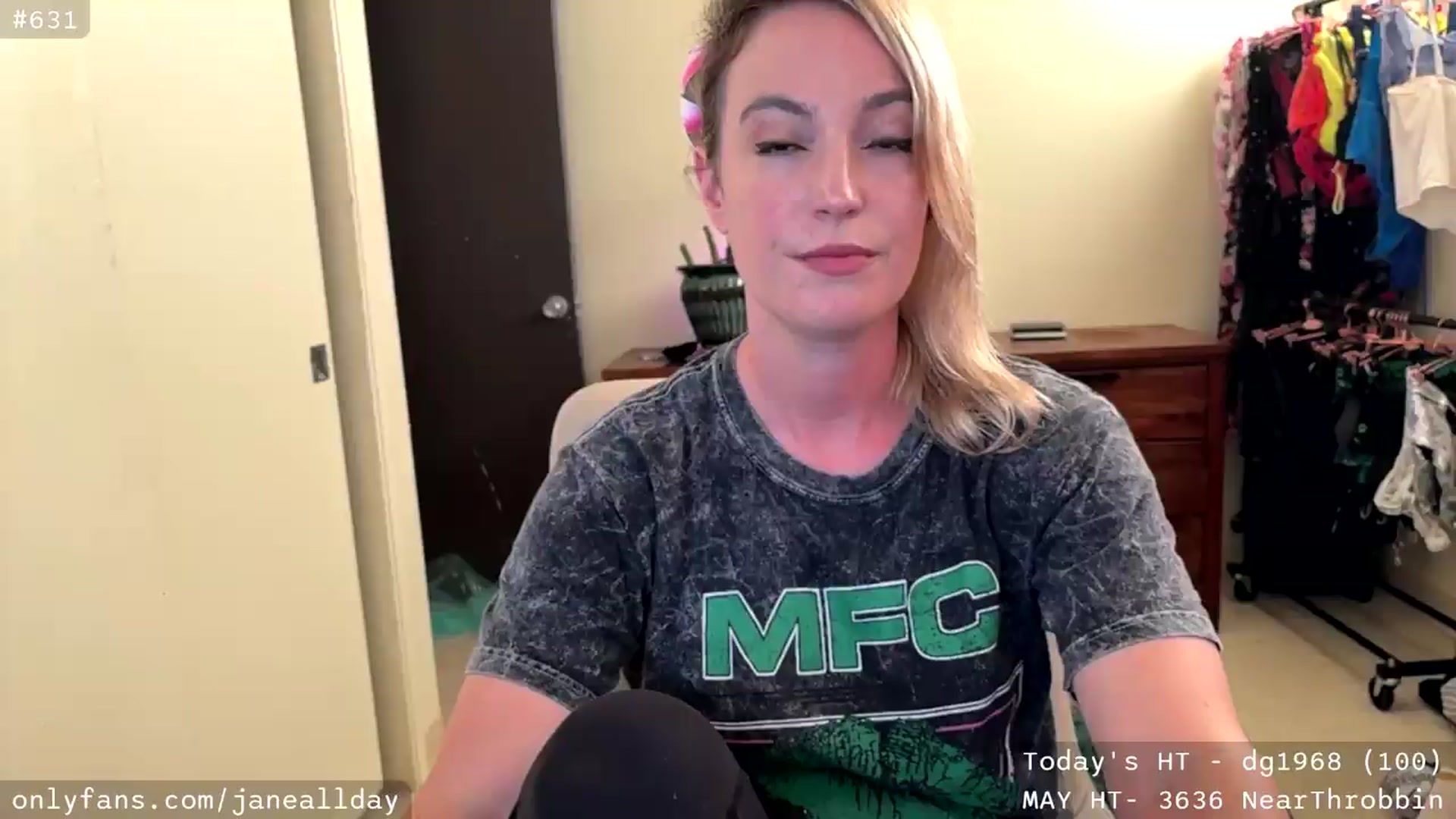 Gallery image thumbnail from JaneAllDay's myfreecams stream on, 05/19/2026, 06:08 image 3 of 20