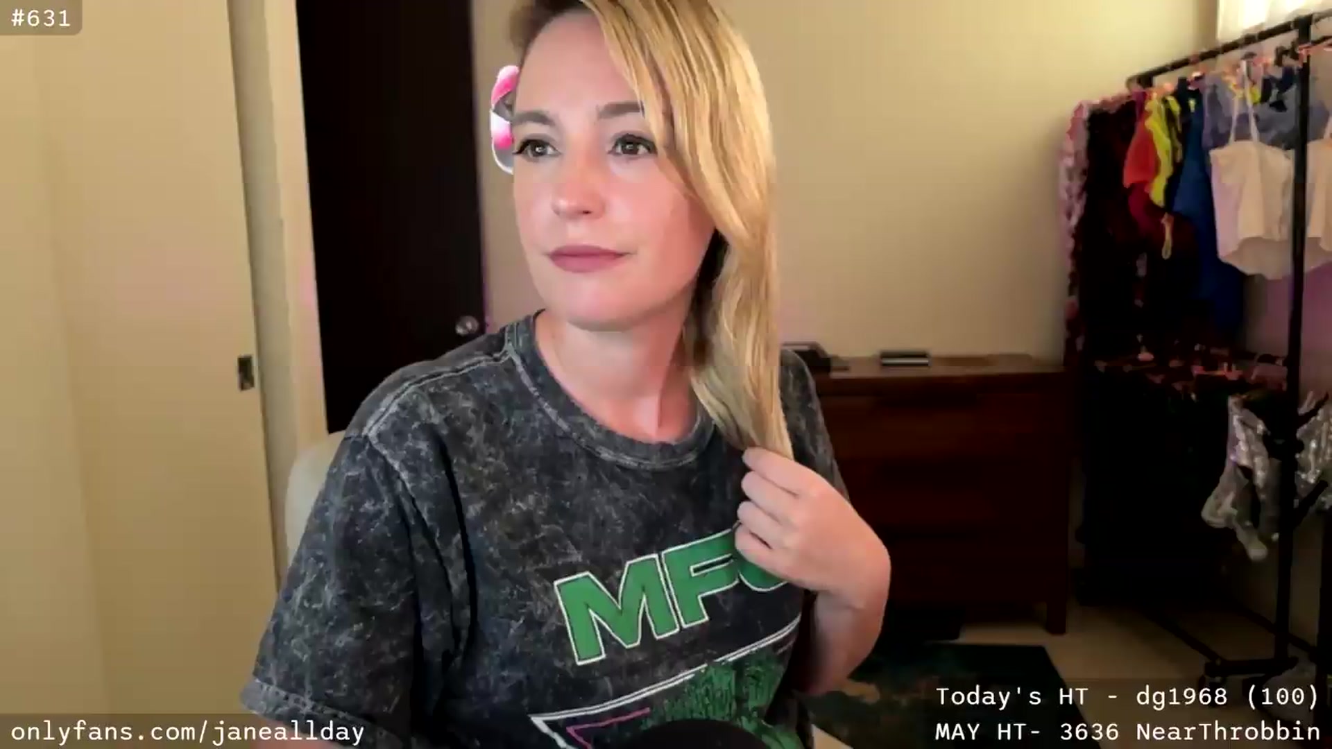 Gallery image thumbnail from JaneAllDay's myfreecams stream on, 05/19/2026, 06:08 image 6 of 20