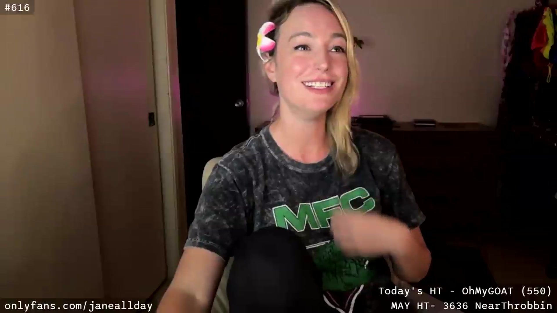 Gallery image thumbnail from JaneAllDay's myfreecams stream on, 05/19/2026, 06:08 image 12 of 20