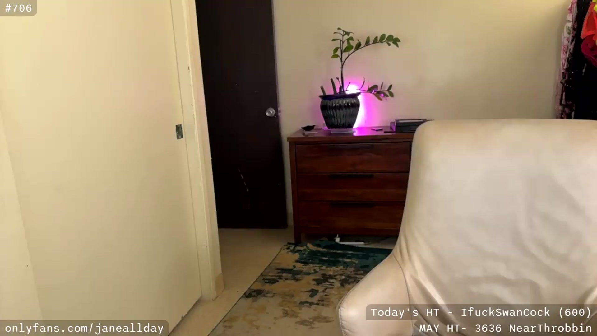 Gallery image thumbnail from JaneAllDay's myfreecams stream on, 05/26/2026, 06:10 image 5 of 20