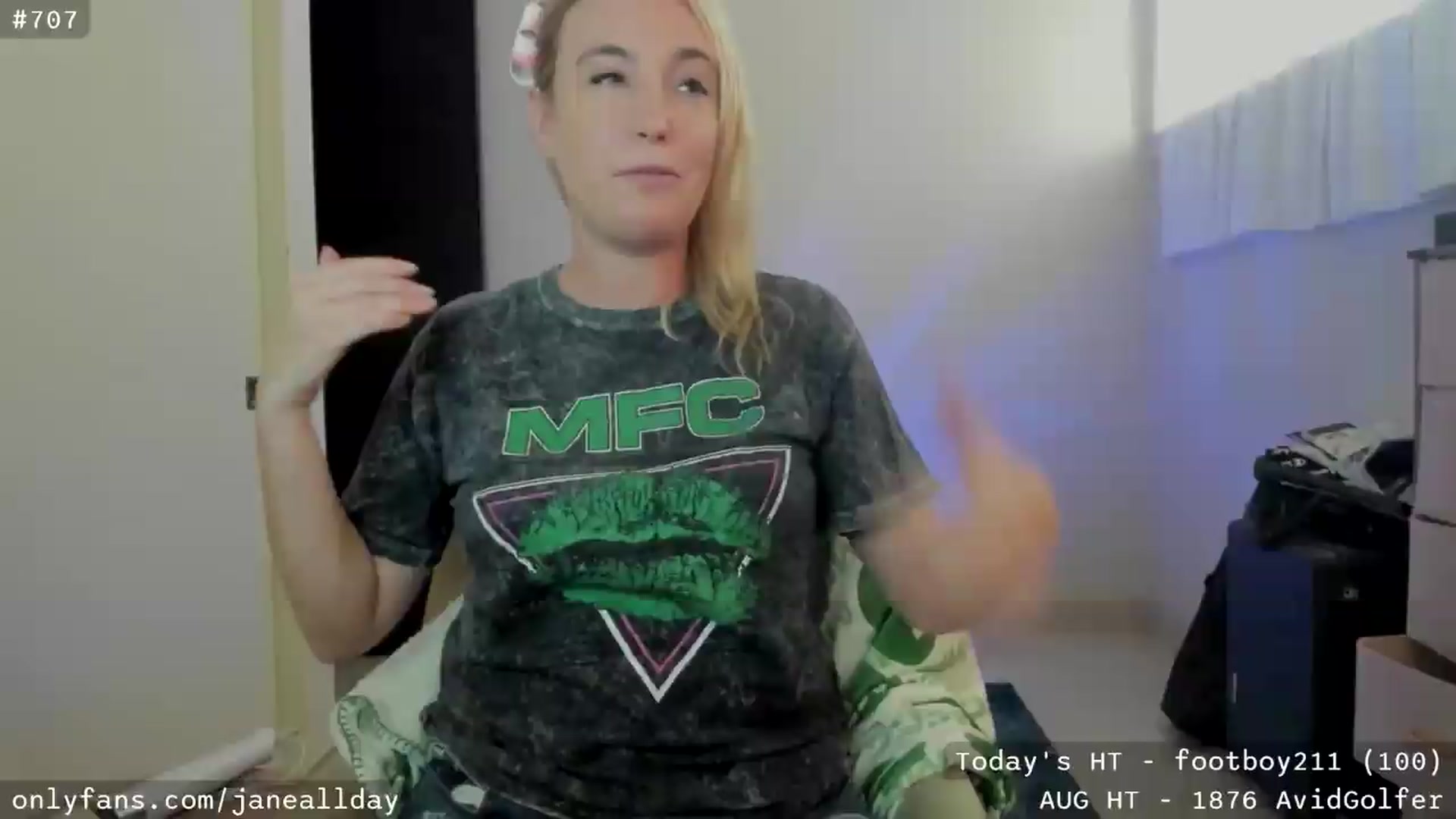 Gallery image thumbnail from JaneAllDay's myfreecams stream on, 08/26/2026, 04:27 image 10 of 20