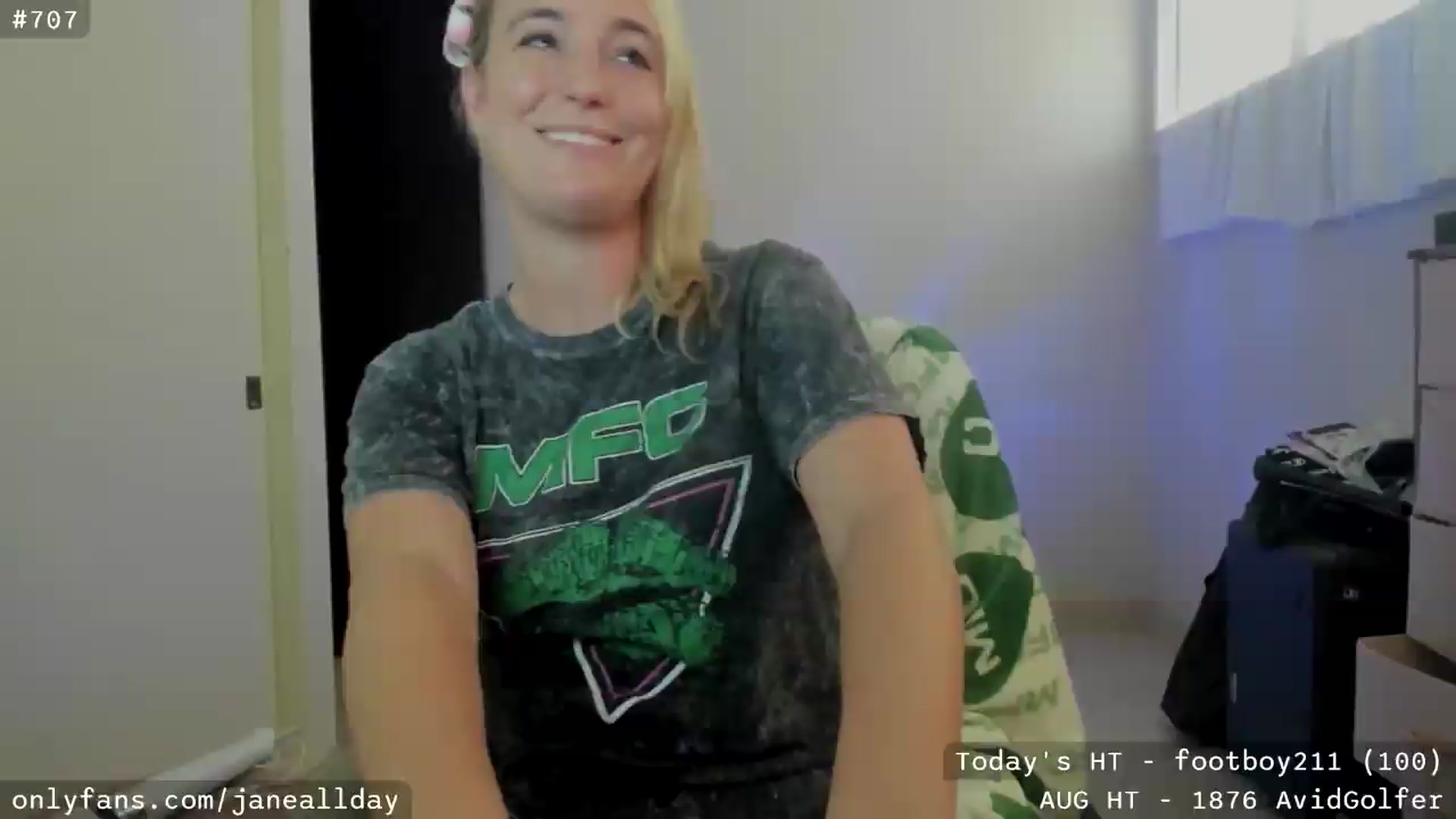 Gallery image thumbnail from JaneAllDay's myfreecams stream on, 08/26/2026, 04:27 image 11 of 20