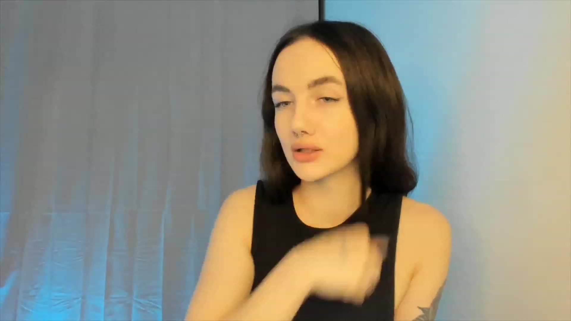 Gallery image thumbnail from JaneBaker's myfreecams stream on, 12/17/2022, 23:06 image 13 of 20